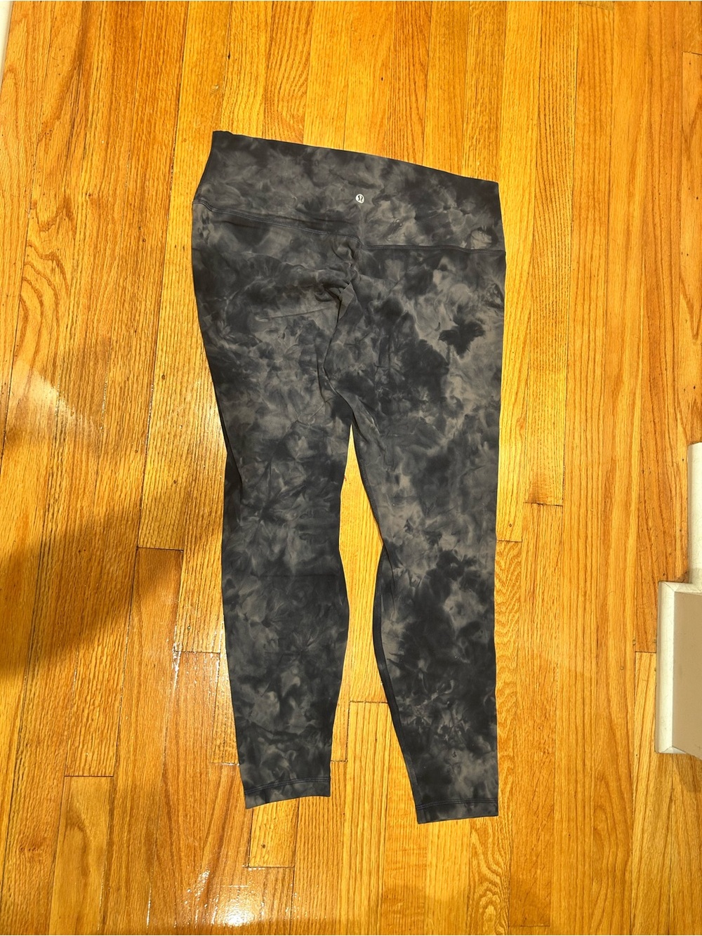 lululemon athletica Black & Charcoal Tie-Dye Leggings